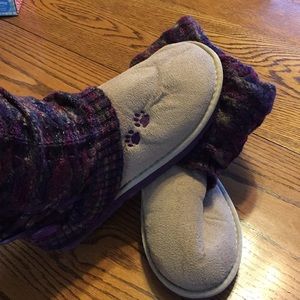 Greater good comfy boots size 8